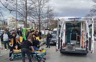 Çarşamba’da otomobilin çarptığı motosikletli...