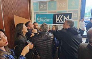 CHP’li meclis üyesinden ağza alınmayacak küfürler