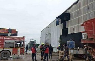 Çiftlikte çıkan yangın paniğe neden oldu