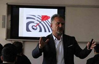 Cizre’de lise öğrencilerine yönelik YKS semineri...