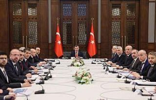 Cumhurbaşkanı Yardımcısı Yılmaz: "Yatırım,...