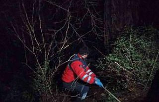 Dereye uçan operatörü kurtaran 4 itfaiye personeli,...