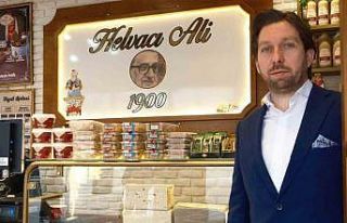 Dondurmalı irmik helvası iftarda hafif tatlı isteyenlerin...