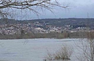 Edirne’de taşkın riski merkezde azaldı, yayılım...