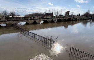 Edirne’de Tunca Nehri taştı
