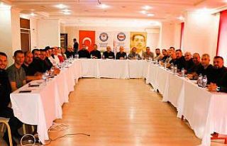 Eğitim-Bir-Sen ilçe başkanları ve kadınlar komisyonu...