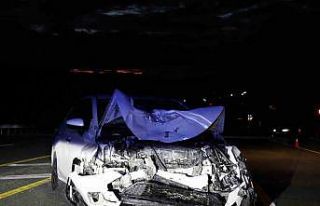 Elazığ’da iki otomobil çarpıştı: 1’i ağır...