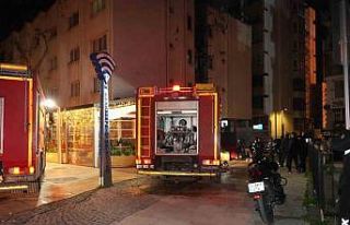 Elektrik panosundan çıkan yangın paniğe neden...