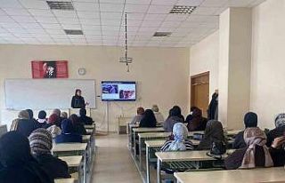 Erzincan emniyeti üniversite öğrencilerini uyuşturucuya...