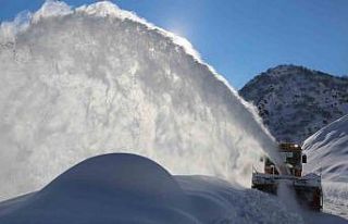 Erzincan’da karla mücadele çalışmaları sürüyor