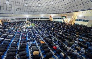 Erzincan’da Ramazan’ın ilk teravihinde camiler...