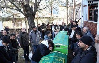 Erzurum’da trafik kazasında vefat eden iki kardeş...