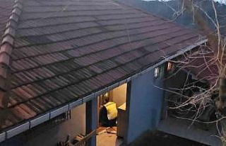 Evlere dadanan hırsızlar değerli eşya bulamayınca...