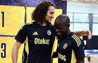 Fenerbahçe, 5 futbolcu transfer etti