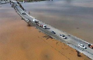 Fethiye - Antalya kara yolunda su baskını: "Ulaşım...