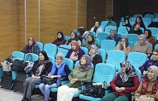 Finikeli kadınlara ‘Çevre Dostu Çiftçi Kart’...