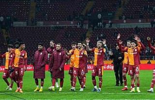 Galatasaray kupada doludizgin