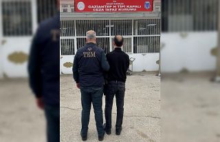 Gaziantep’te 6 yıl 3 ay hapis cezası bulunan FETÖ...