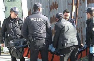 Gaziosmanpaşa’da boş bir arazide erkek cesedi...