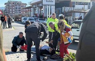 Gazipaşa’da otomobil ile motosiklet çarpıştı:...