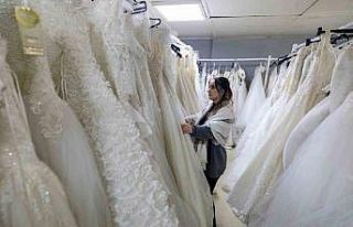 Gelinlik hayali İzmir’de ücretsiz gerçek oluyor