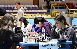 Gençler satranç müsabakaları sona erdi