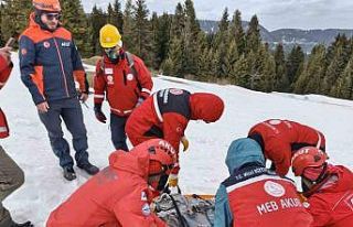 Giresun’da çığ tatbikatı gerçeğini aratmadı