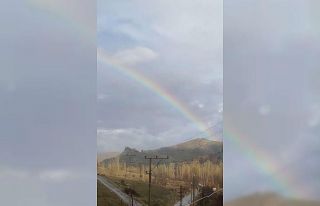 Gökkuşağı görsel güzellik oluşturdu