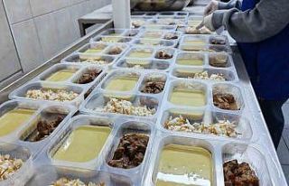 Gönüllü gençlerle iftar seferberliği