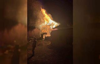 Gümüşhane’de 3 katlı evde yangın: Evdeki yaşlı...