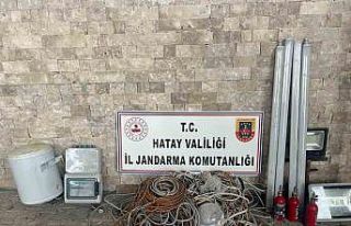 Hatay’da hırsızlık şüphelisi 5 saatlik kamera...