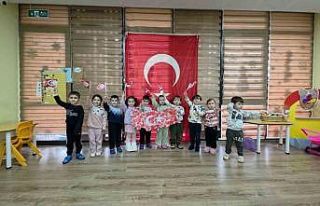 İkinci dönem "Bayrak Sevgisi" temasıyla...