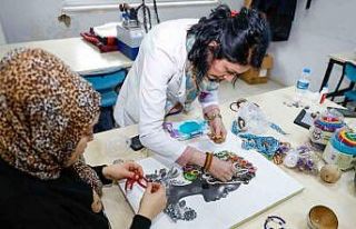 İlkadım’da atık malzemeler el emeğine dönüşüyor