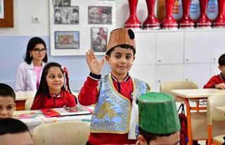 İlkokul öğrencileri Ramazan’ı manilerle karşıladı