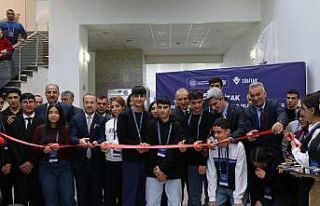 İnönü Üniversitesi kapılarını genç buluşçulara...