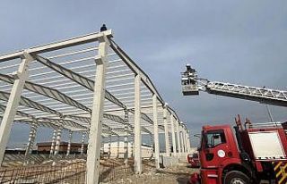 İnşaat sahasında çökme: 3 işçi yaralandı,...