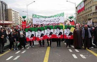 İran’da devrim kutlamalarında milyonlar sokaklara...