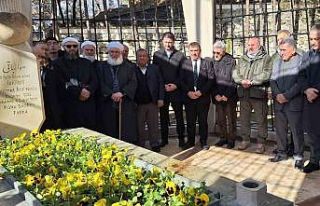 İskilipli Atıf Hoca kabri başında dualarla anıldı