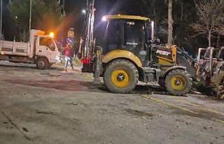 Isparta’da şiddetli fırtına cami külahını...