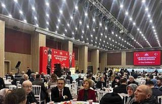 İstanbul Valisi Gül, şehit aileleri ve gazilerle...