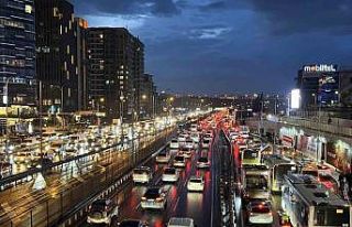 İstanbul’da trafik yoğunluğu yüzde 83’e ulaştı
