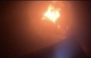 İtfaiye erlerinin ateşe verilen evi söndürme anları...