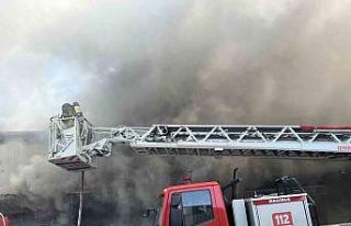 İzmir 6. Sanayi’de yedek parça dükkanında yangın