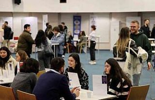 İzmir Ekonomi’de dev buluşma: 5 günlük ‘kariyer’...