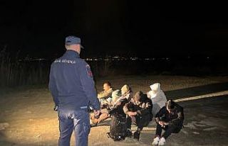 İzmir’de 30 düzensiz göçmen yakalandı