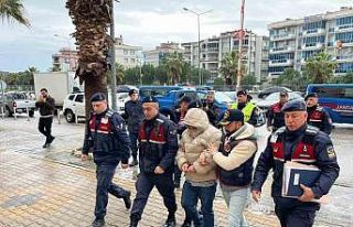 İzmir’de iki kardeşin öldüğü kazada kaçan...