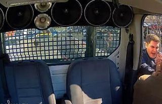 İzmir’de sürücüye darp olayıyla ilgili polislere...