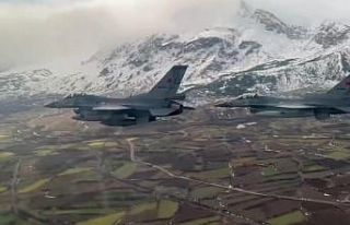 Jetler Erzincan’ın kurtuluşu için havalandı