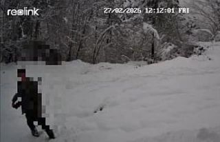 Kaçak avlanan şahıs fotokapana yakalandı