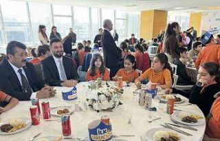 Kağıthane’de Ramazan’ın ilk iftarı miniklerle...